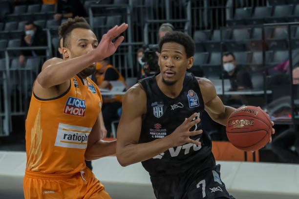 赛季的短板 赛季的短板