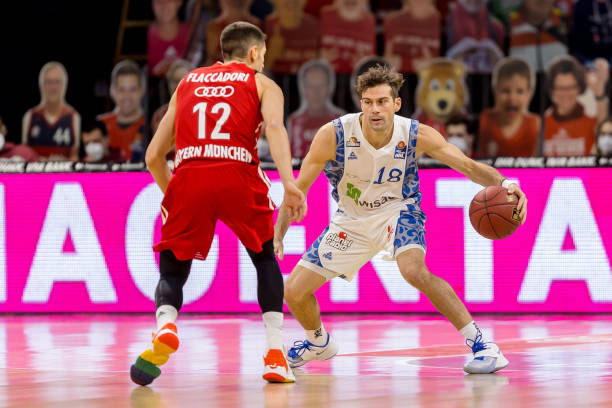 无疑是对詹 无疑是对詹